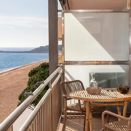 Apartment Sea Breeze Costa Brava -by Emerald Platja d'Aro